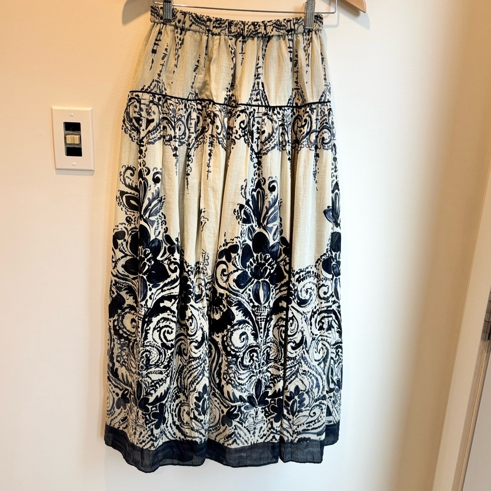 HAZEL ANTHRO Silk blend Navy and Cream Maxi Skirt Size Small Stretchy Waist